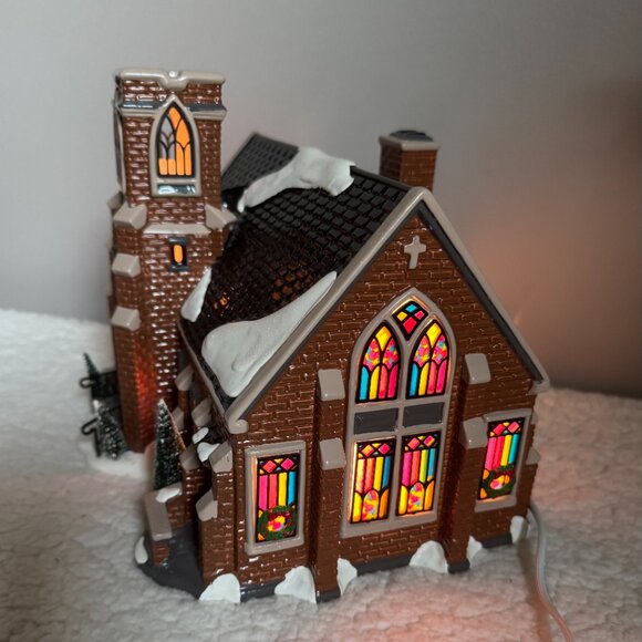 New Hope Church - Original Snow Village - Dept. 56 - Picture 8 of 11